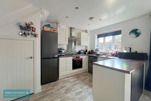 Kitchen- click for photo gallery
